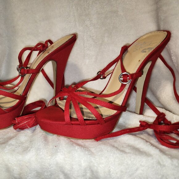 Colin Stuart Women's Red Satin Evening Heels - Picture 3 of 5